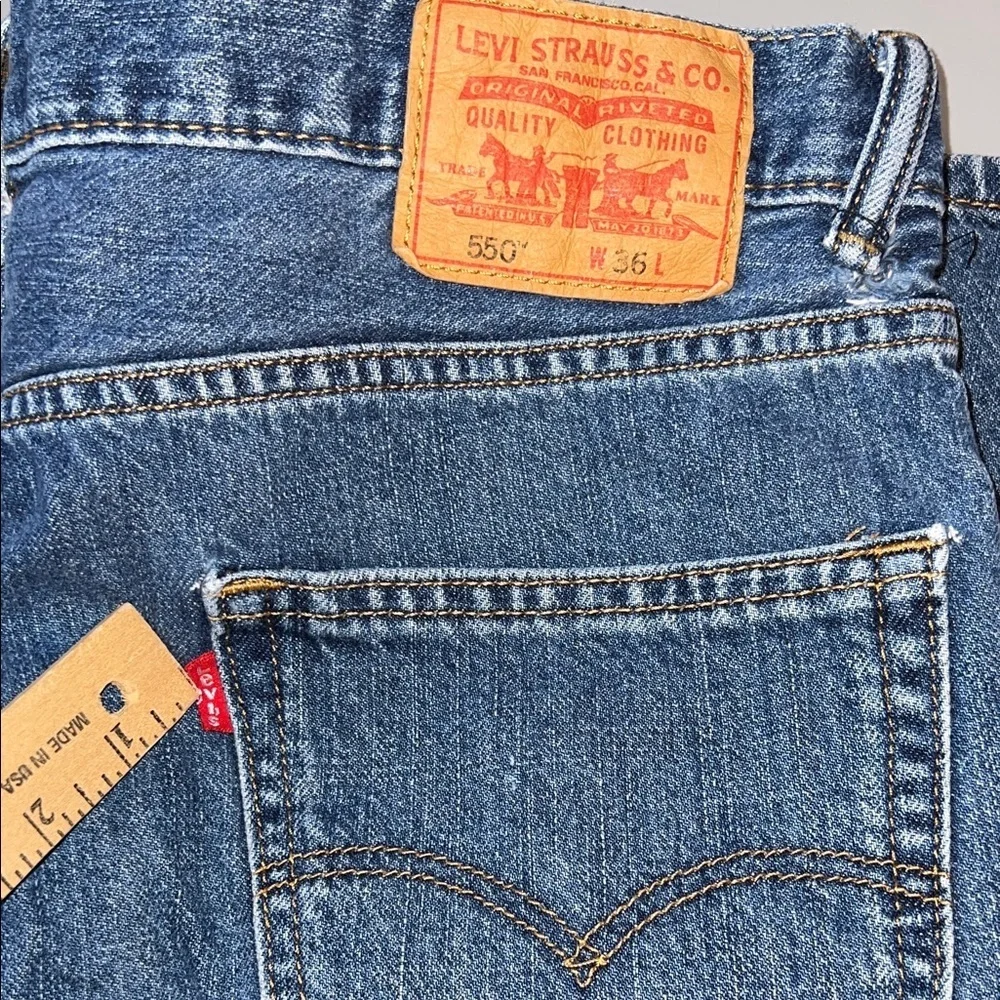 Levi’s 550 Men's Blue Denim Shorts 36